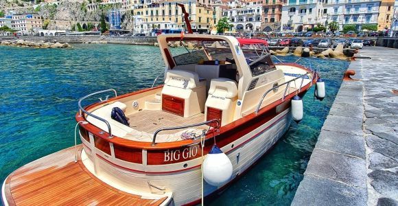 Depuis Sorrento : Excursion en bateau à Positano et Amalfi avec transfert