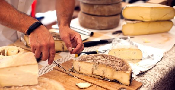 Tour di degustazione di formaggi e vini a San Gimignano