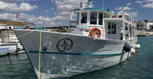 Caves of S.M. di Leuca: Tour of the Two Seas on the TARAS motorboat