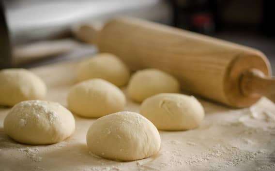 Taormina: Aula de fabricação de pizzas com almoço e degustação de vinhos