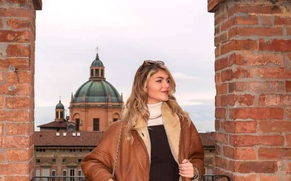 Bologna: Audioguide zum Uhrenturm und Verkostung