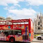 Milánói hop-on hop-off busz négy vonallal és hangos idegenvezetéssel