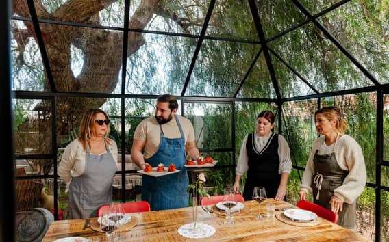 Clase de cocina privada de spaghetti all'Assassina en Ostuni
