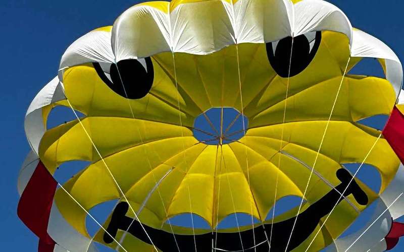 The Maldives of Salento: Parasailing & Boat Tour