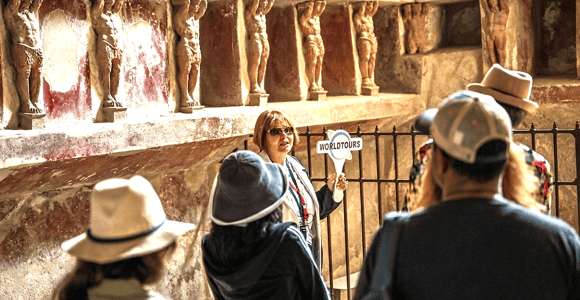 Naples: Pompeii & Herculaneum with Tickets and lunch