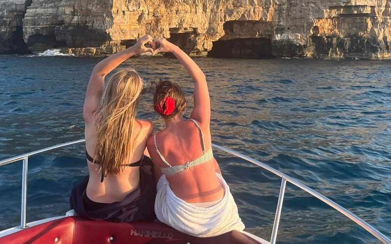 Polignanói tengeri barlangok hajós túra snorkelinggel
