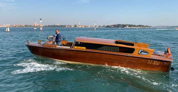 Venecia: Tour de medio día en barco por Murano y Burano