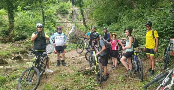 Bologna: Guidad tur på elcykel med brunch eller aperitivo