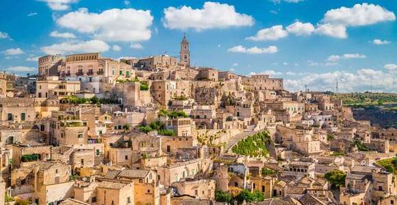 Excursión a Alberobello y Guía de Matera, desde Bari