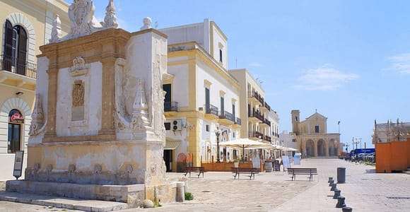 Gallipoli : visite du centre historique au milieu des ruelles et des moulins à huile souterrains