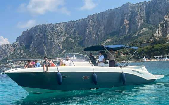 Palermo: Passeio de barco com lanches e mergulho com snorkel