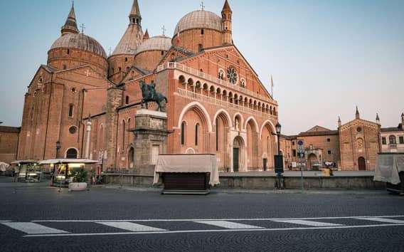 Tour privado a pie por Padua con un residente