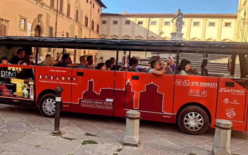 Arezzo panorámás minibuszos körút, belépéssel a Casa Petrarcába