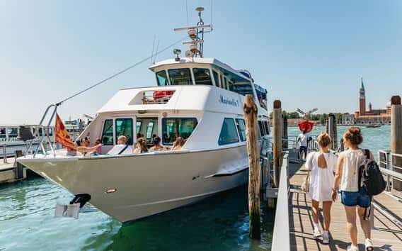 Excursión en barco a Murano, Burano y Torcello en un día