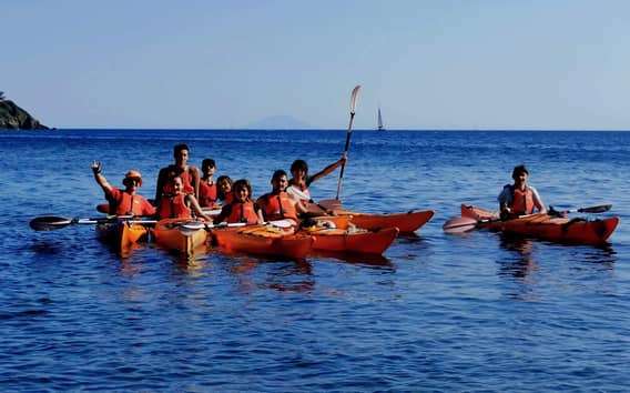Capoliveri: passeio de caiaque no Golfo Stella com mergulho opcional