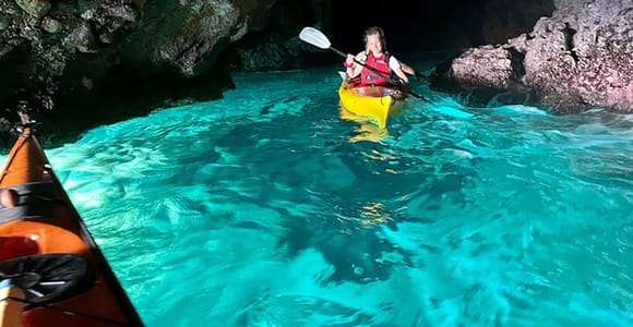 Excursion en kayak à Porto Selvaggio + plongeons + baignade dans une source