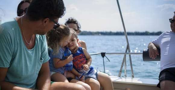From Peschiera: Garda East Coast Cruise to Sirmione