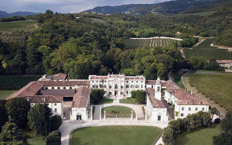 Valpolicella: borkóstoló és vezetett túra egy amarone-kastélyban