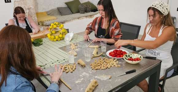 Bari : Excursion en E-Bike et cours de cuisine de pâtes fraîches à Masseria