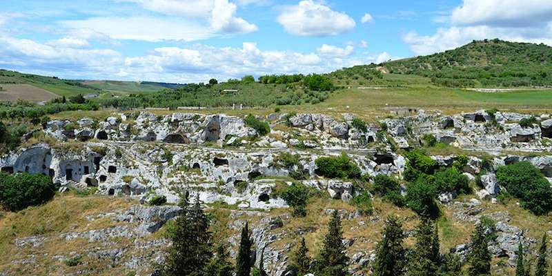 Sziklába vájt Gravina: kőbe vágott templomok