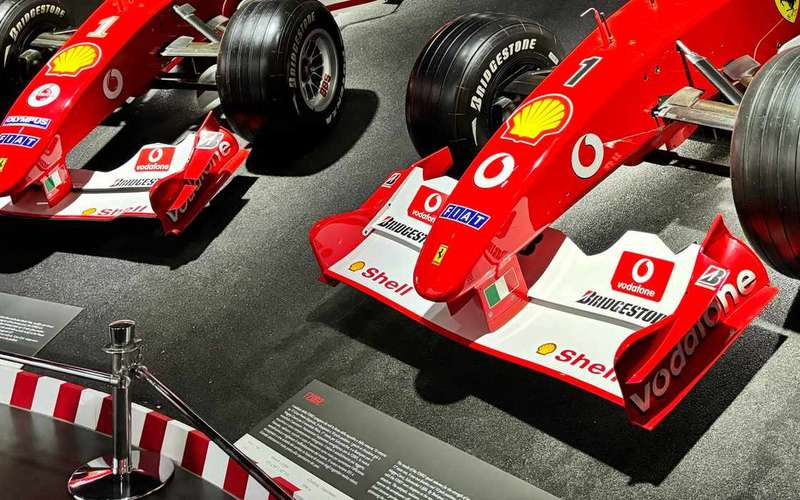 Modenai étel- és Ferrari-túra: egész nap, kis csoporttal