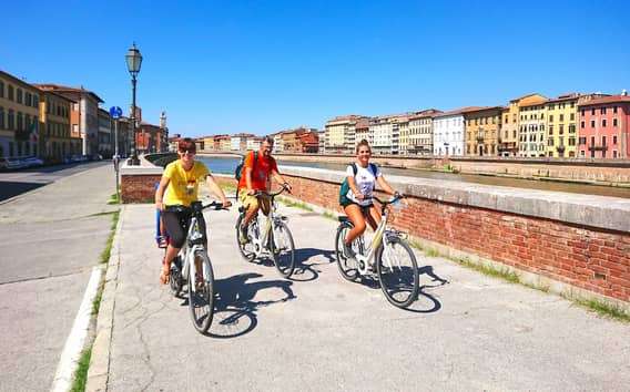 De Pisa a Lucca por la vía ciclista Puccini