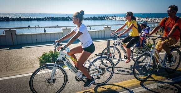 Pise : Une visite autonome à vélo jusqu'à la mer