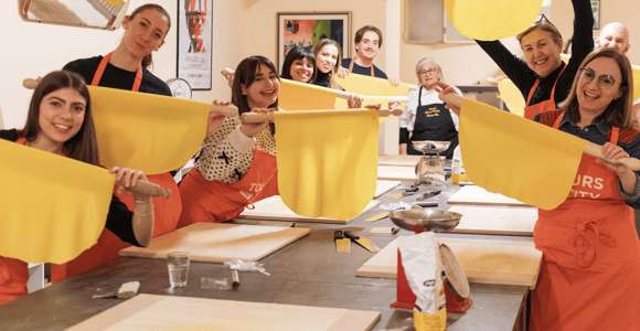 Cours de cuisine exclusif - Pâtes Tagliatelle Ragu & Spritz