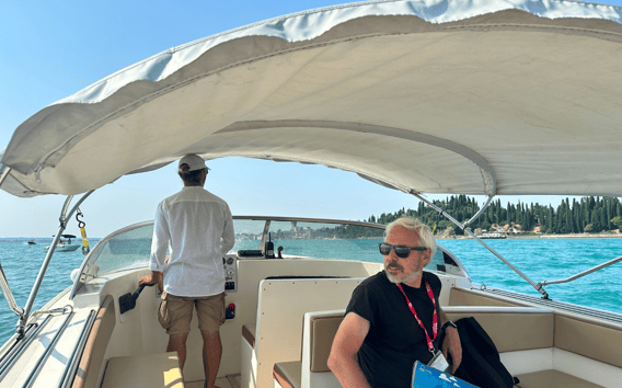 Från Verona: Dagsutflykt till Gardasjön, Sirmione och Borghetto