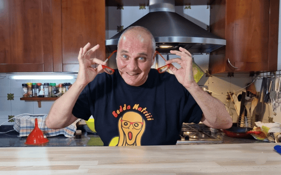 Aula de culinária siciliana em Palermo na casa de um chef