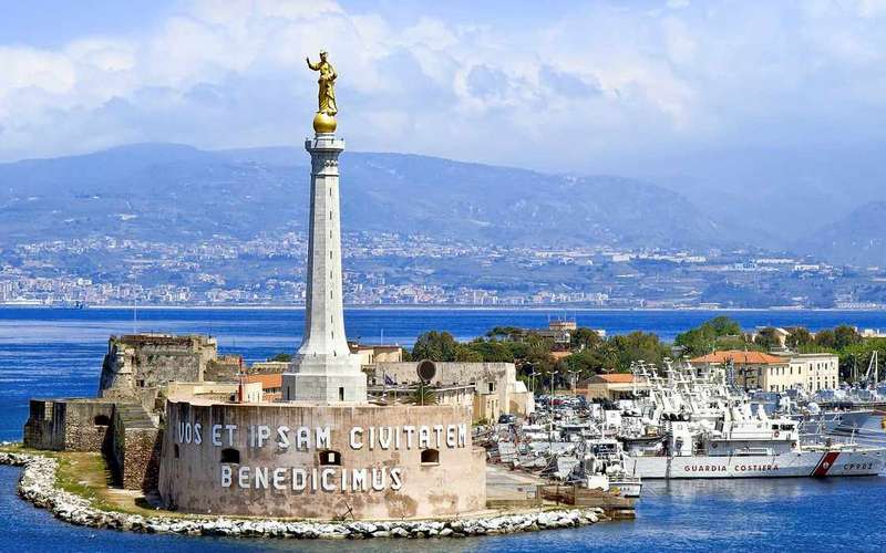 Savoca és Taormina hajós kirándulás szabad idővel