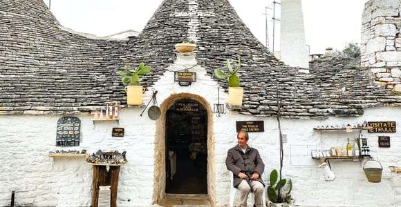 Von Monopoli: Selbstständiger Besuch von Matera und Alberobello mit Reiseleiter
