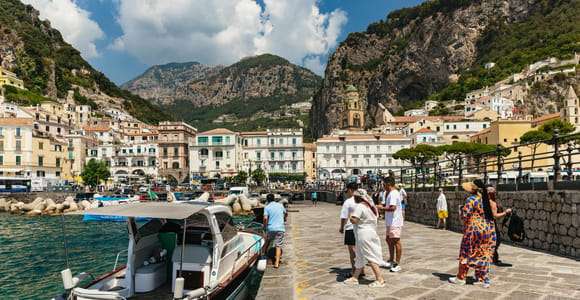 From Naples: Positano and Amalfi Boat Tour with Drinks