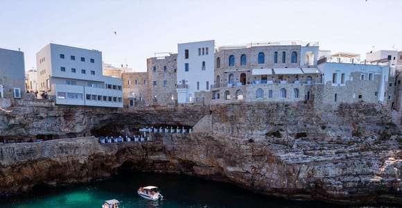 Polignano a Mare: Eco boottocht met snorkelen en grotten