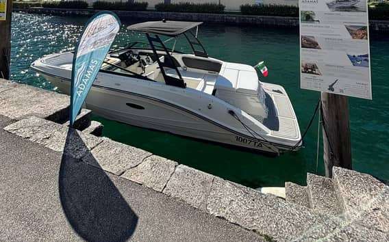Riva del Garda: rondvaart met luxe speedboot met schipper