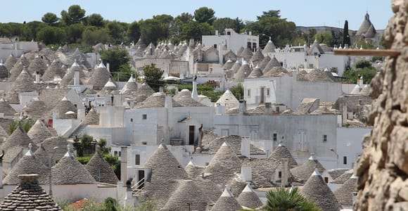 Desde Bari y Polignano: excursión de un día a Alberobello y Matera