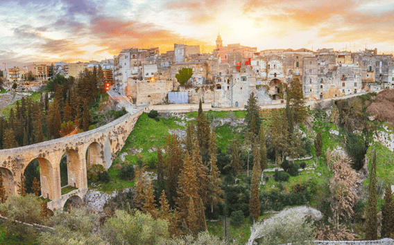 Wandeltour Gravina in Puglia: crypte, kloof en Bond-brug
