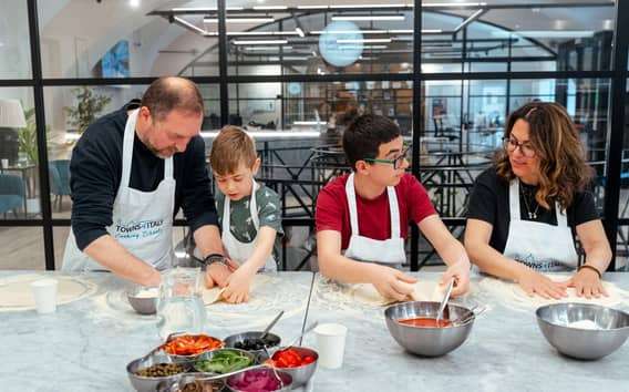 Milaan: Pizza en Gelato maken met diner en wijn