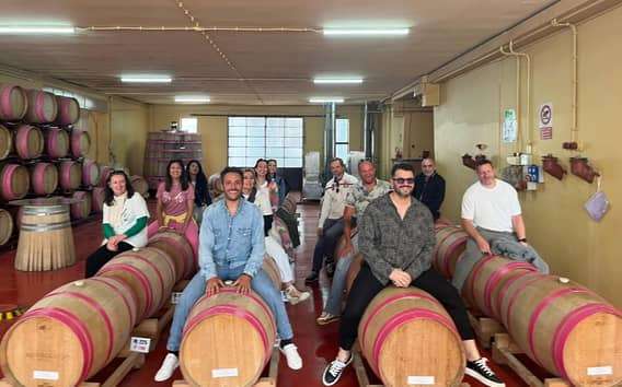 Cata de vinos en Brindisi en la bodega Cantine Risveglio