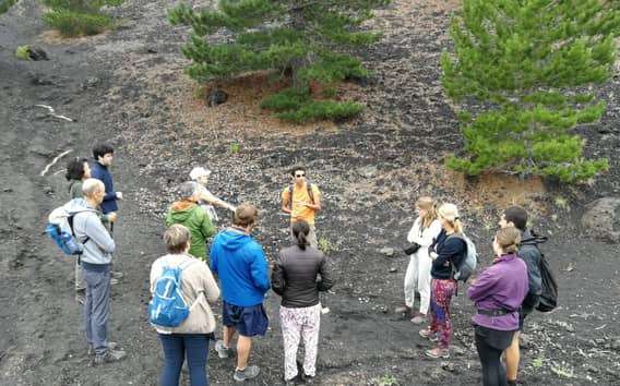 Tour del Etna, vino y cañones del Alcantara desde Taormina