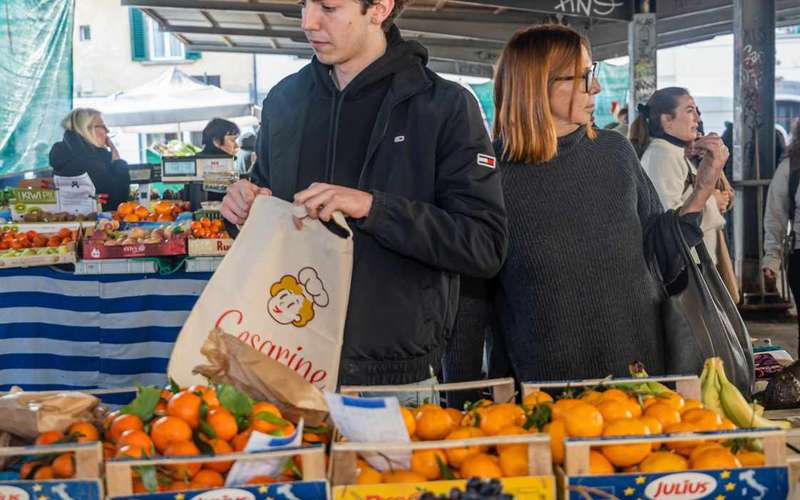 Spoleto: Walking Tour & Traditional Cooking Class with Wine