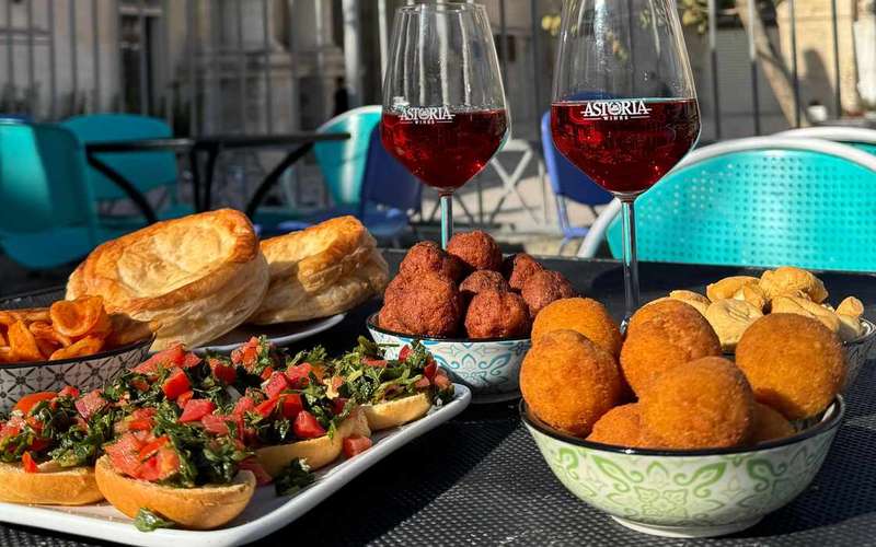 Street food túra Lecce-ben kávéval, tarallival és borral
