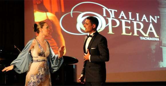Taormina: Apresentação de ópera no Teatro Nazarena