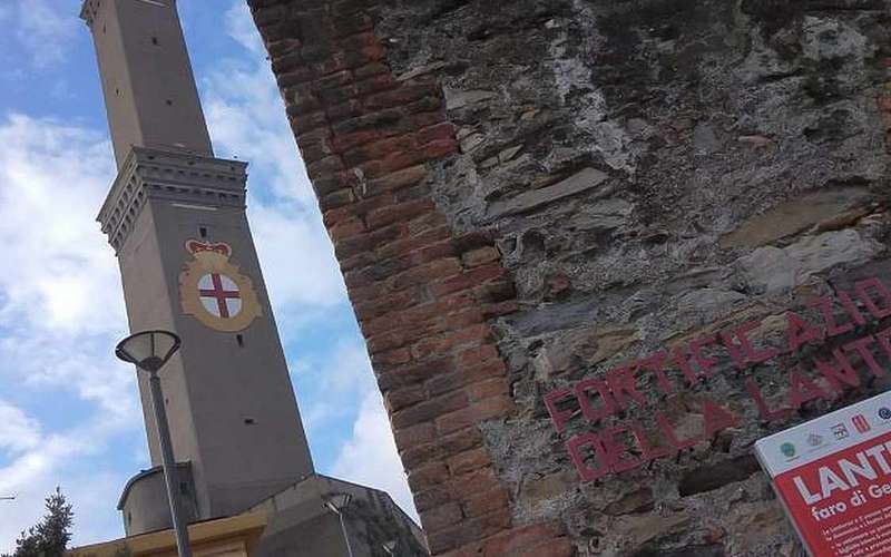 Genova: Világhírű akvárium és világítótorony kombinált jegy