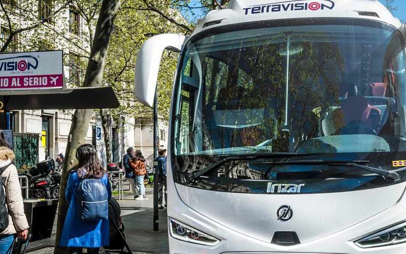 Transfer z letiště Bergamo do Milána s wifi a zavazadly