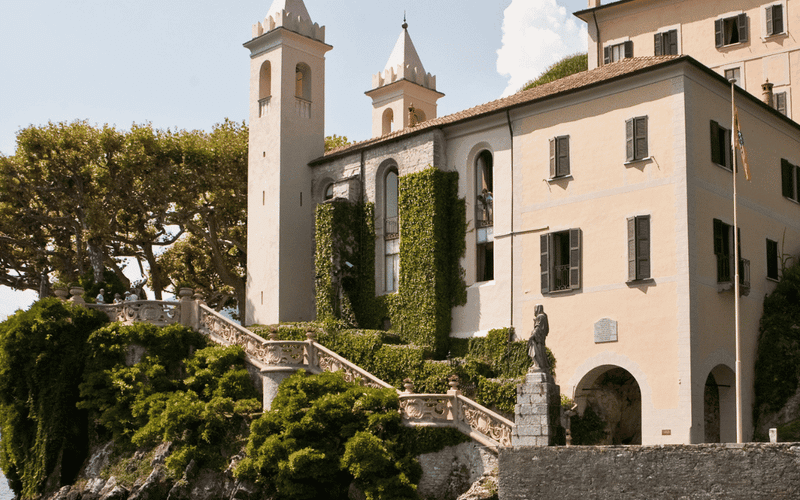 Villa del Balbianello-kert komp-jegyek a Comói-tótól