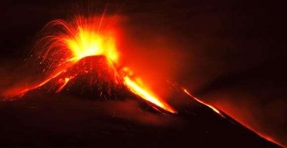 De Taormina: Excursão ao Monte Etna com degustação de alimentos e vinhos