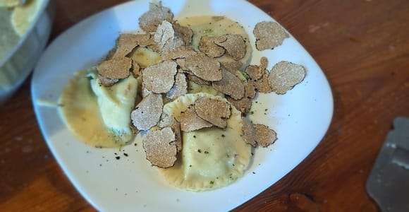 Siena: Matlagningskurs i liten grupp på en gård i Chianti