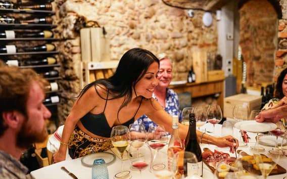 Borkóstoló Valeggio sul Mincióban: három garda-vidéki bor és tortellini