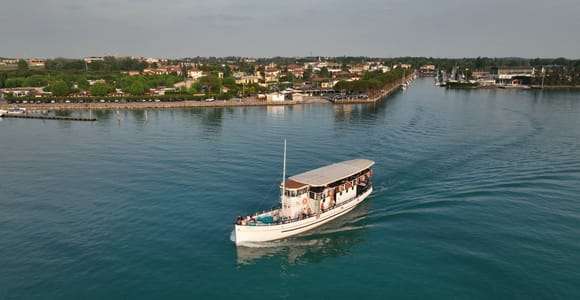Peschiera: Eftermiddagsbåttur till Sirmione med badstopp